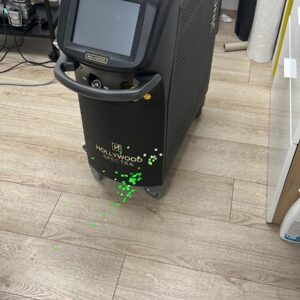 Laser pour détatouage Q-switch Holywood Spectra de LUTRONIC